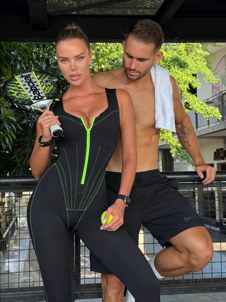 Комбинезон спортивный облегающий длинный