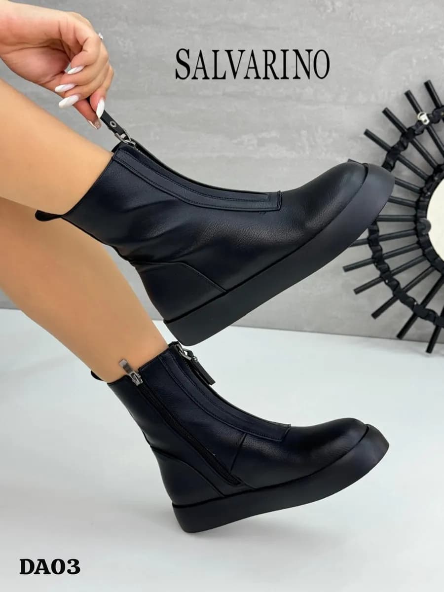 Ботинки демисезонные с замком