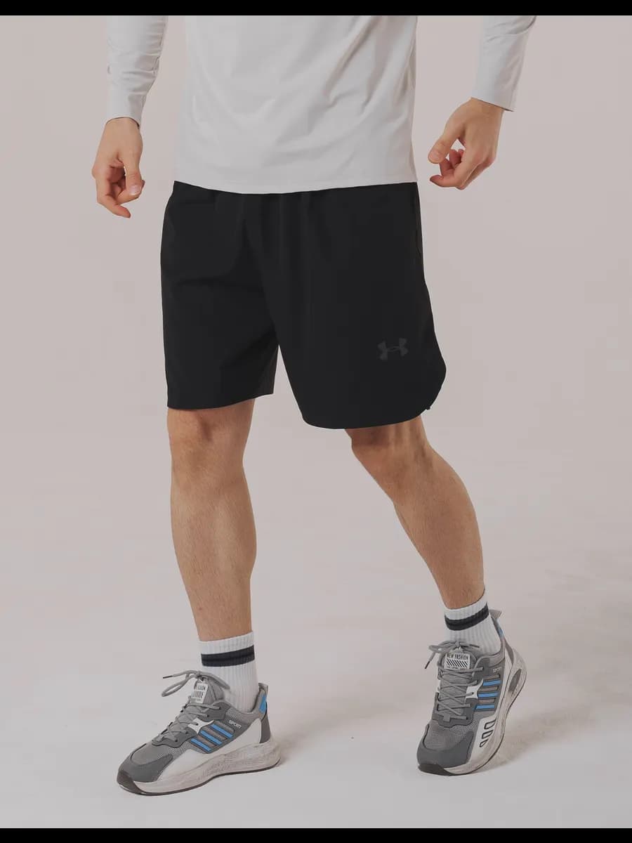 Спортивные шорты