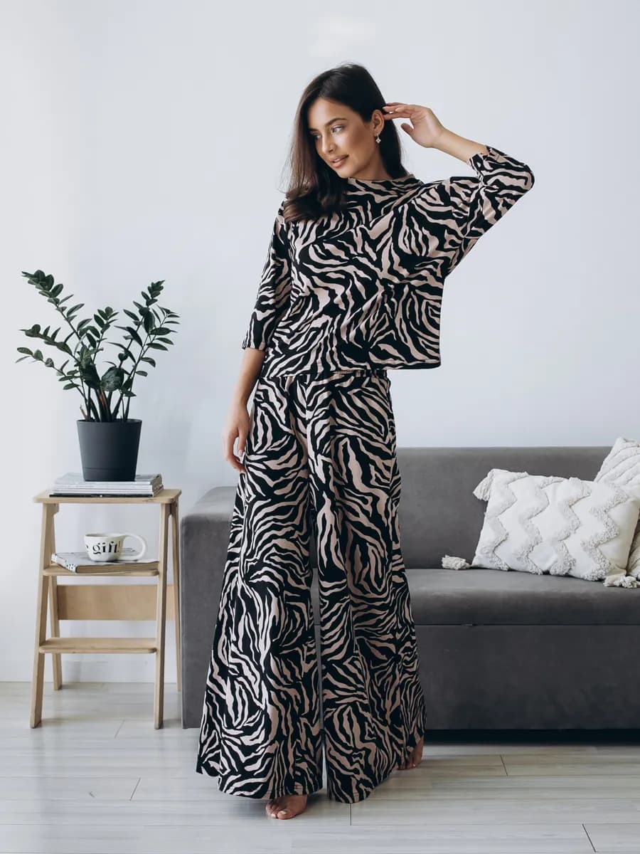 Пижама с брюками палаццо