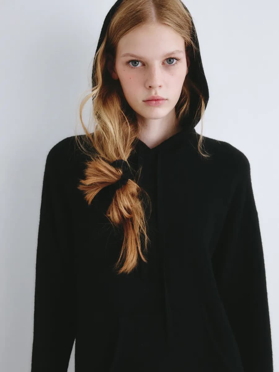 Вязаное худи с капюшоном из линейки Young