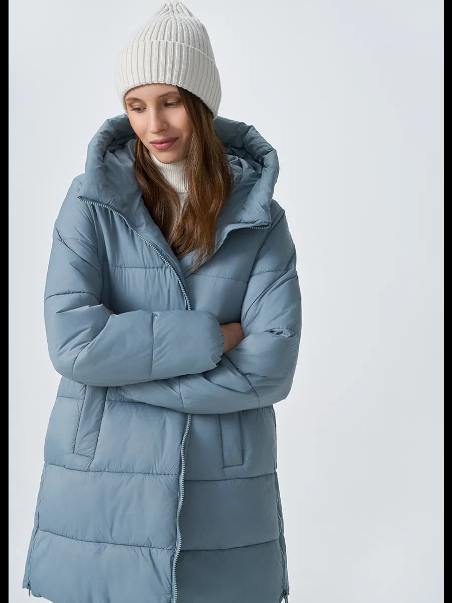 Куртка стеганая удлиненная с капюшоном