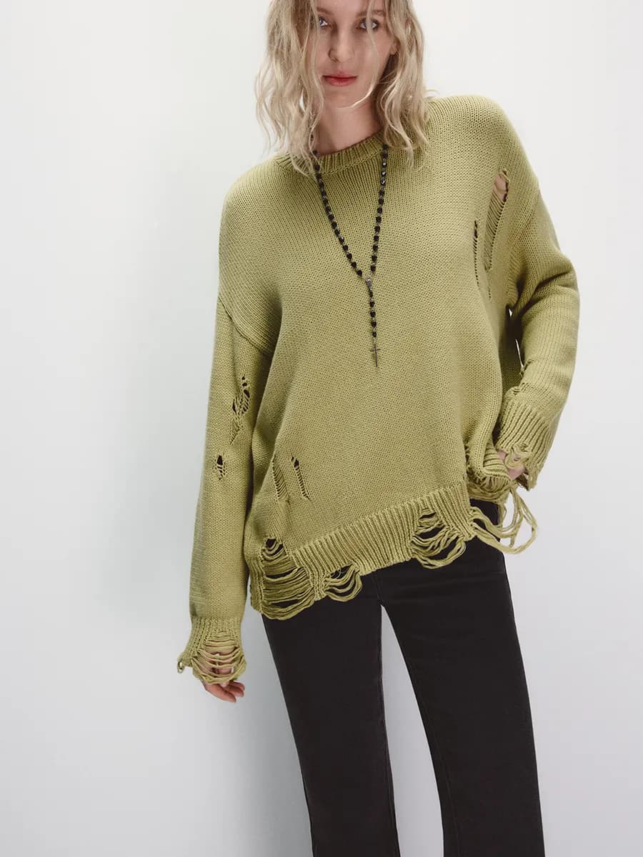 Джемпер вязаный с рваным декором