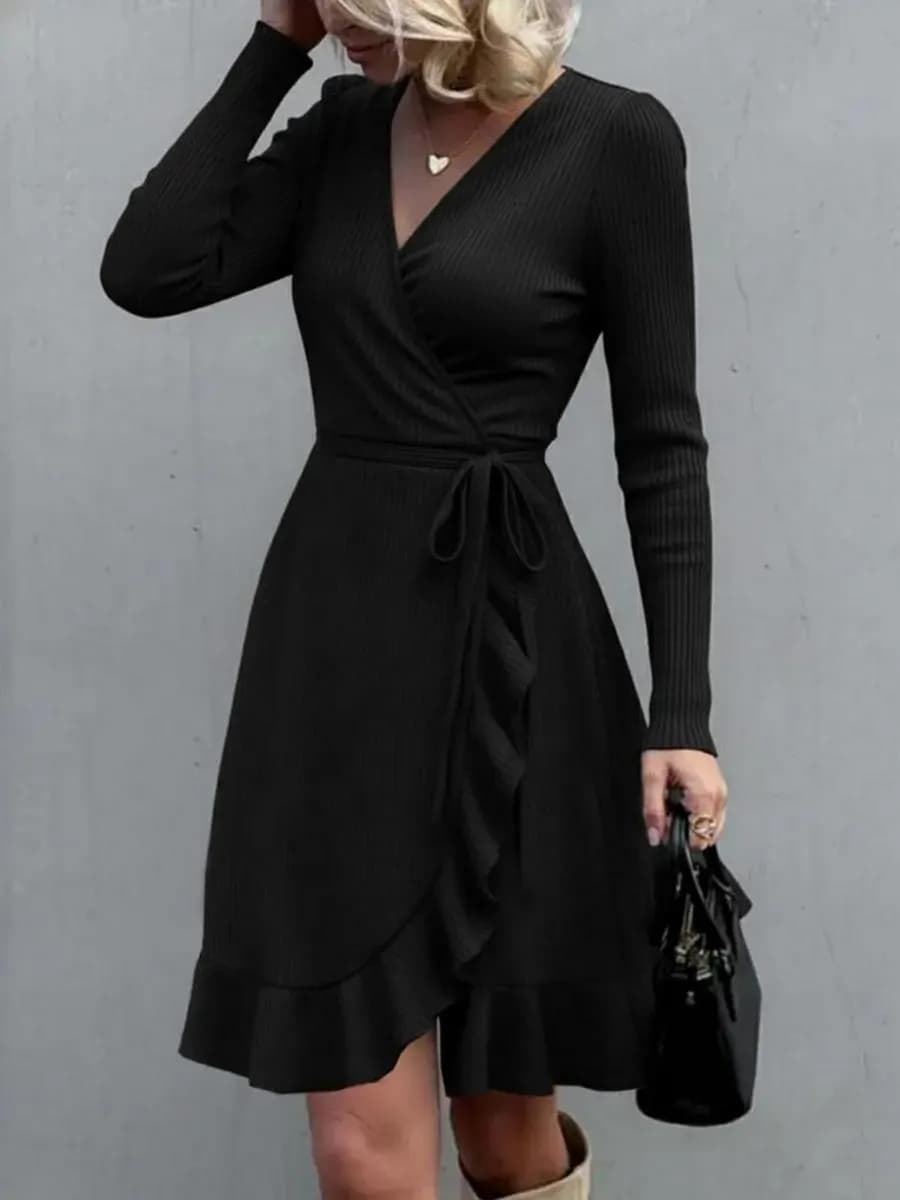 Платье офисное осеннее на запах в рубчик