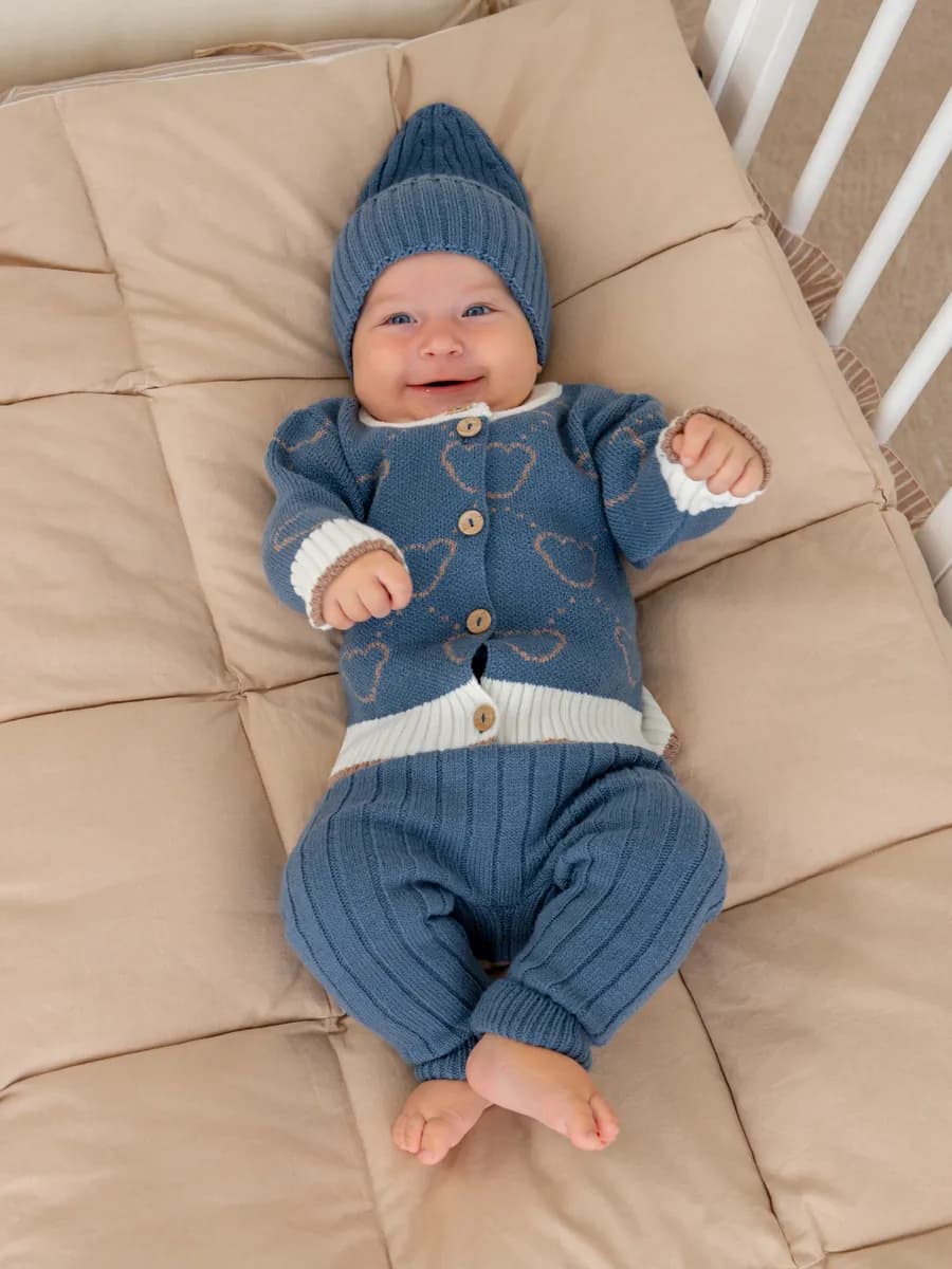 Вязаный костюм для новорожденных шапочка бини кофта штаны
