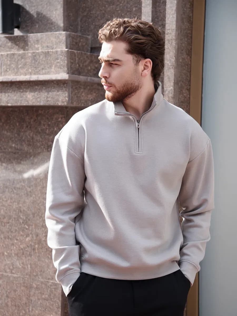 Джемпер на молнии классический однотонный