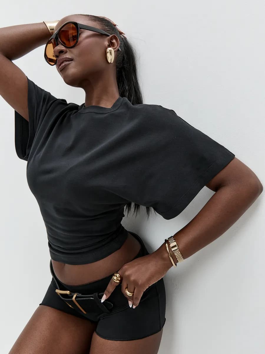 Футболка облегающая с широкими рукавами летучая мышь