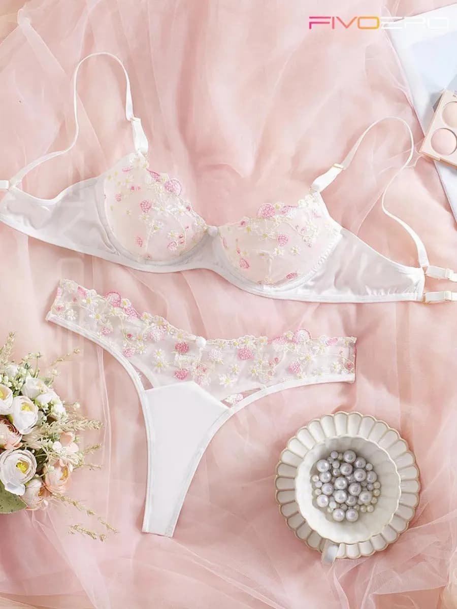 Нижнее белье комплект кружевной