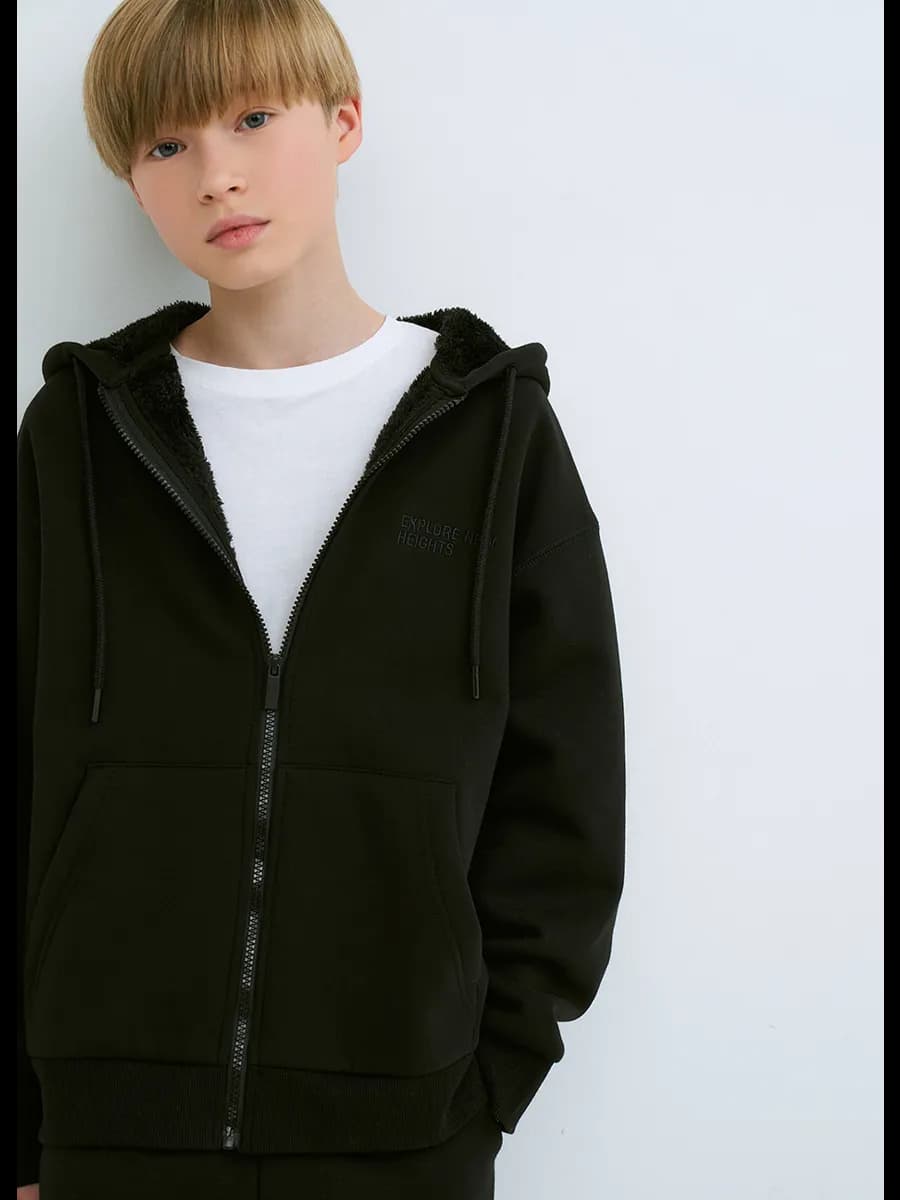 Толстовка на молнии