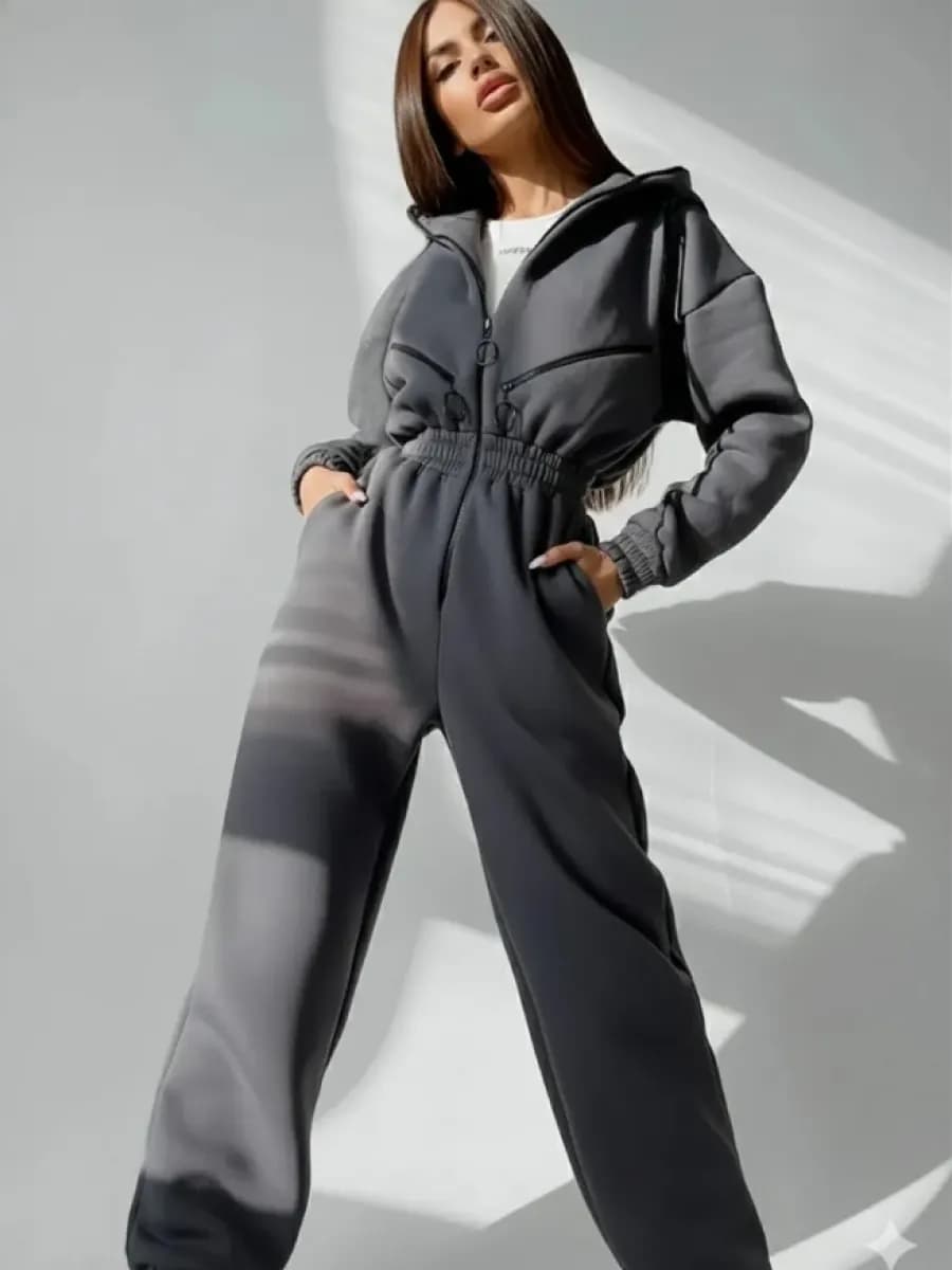 Комбинезон теплый с капюшоном на молнии