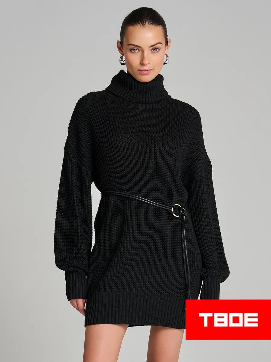 Платье-свитер вязаное