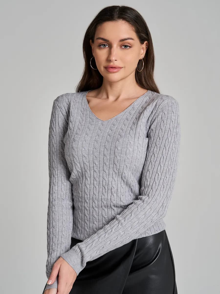 Пуловер трикотажный с косами