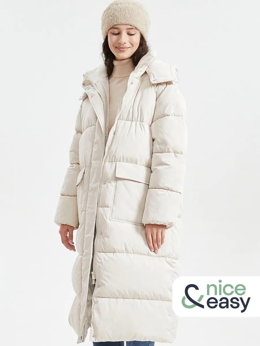 Женская тёплая куртка с капюшоном