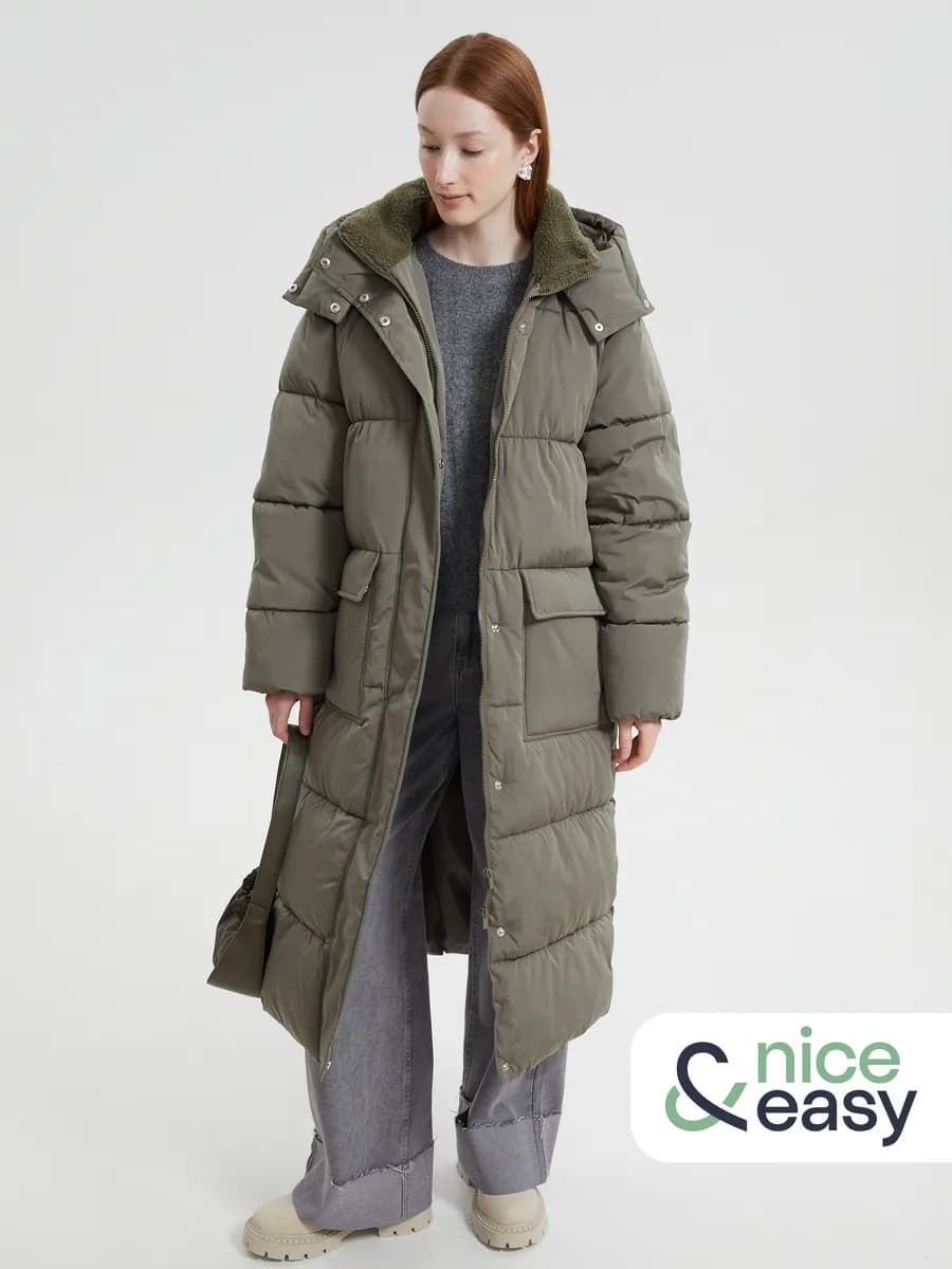 Женская тёплая куртка с капюшоном