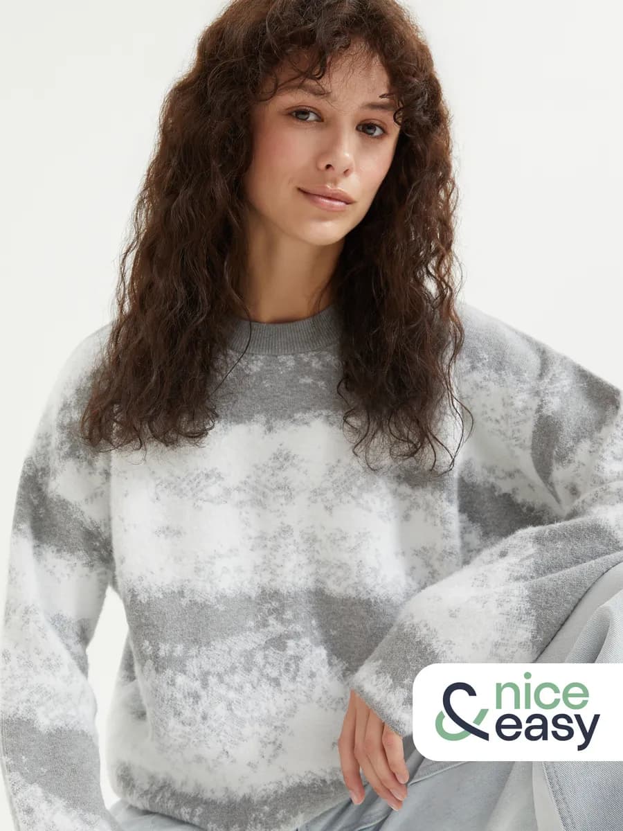 Трикотажный женский джемпер с узором