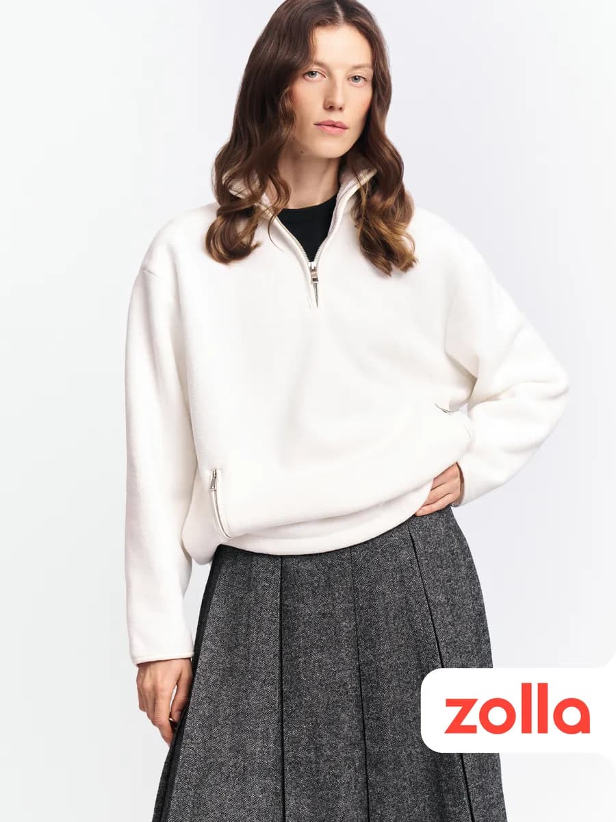 Женский свитшот с горлом из экомеха