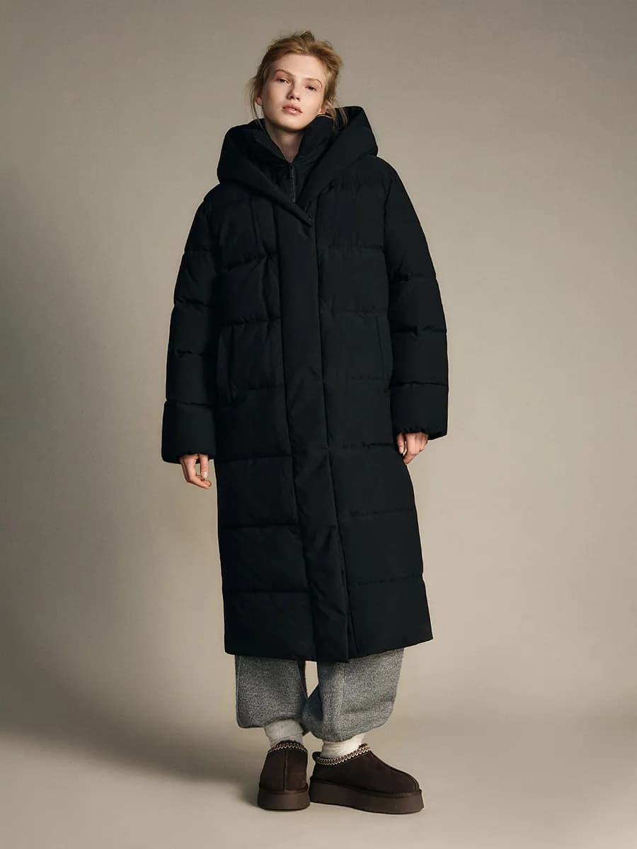 Пальто стеганое со стойкой и капюшоном