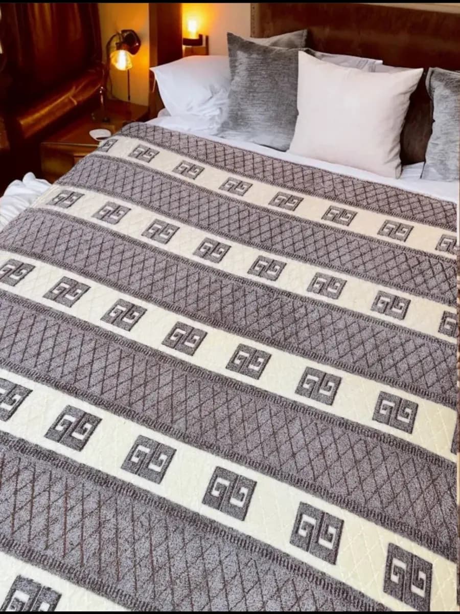 Плед флисовый 180*200 на кровать