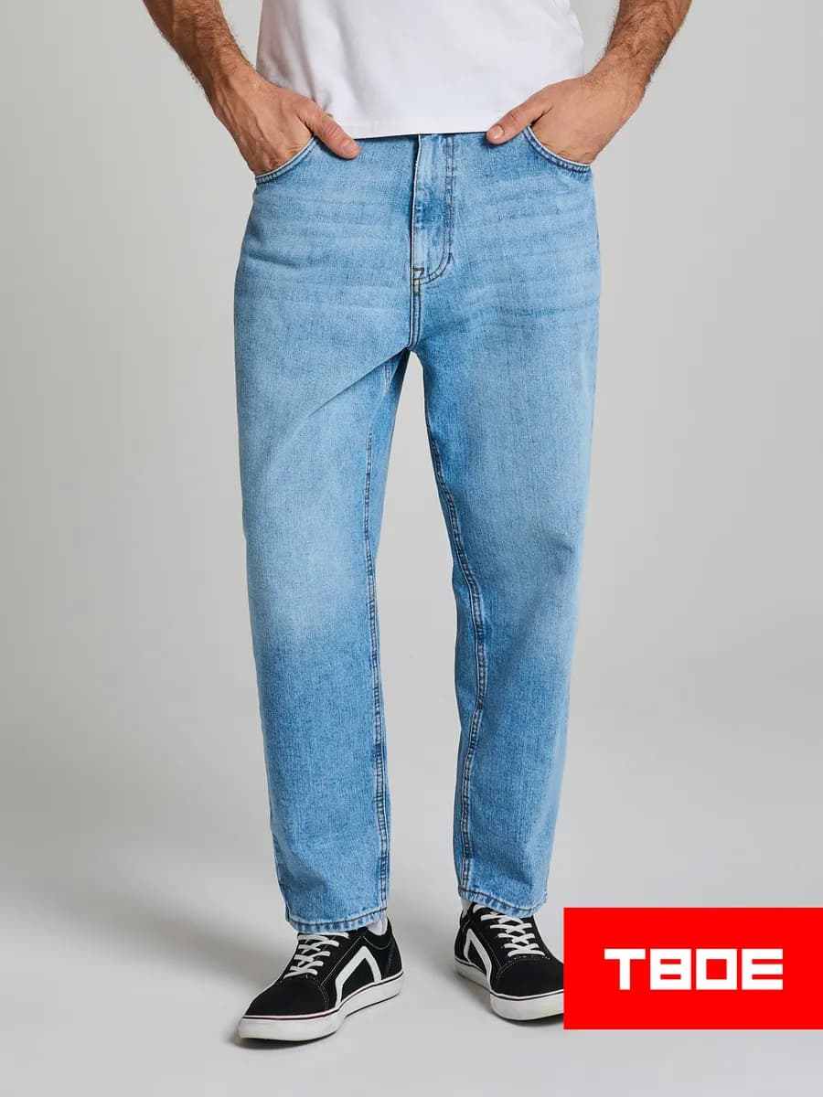 Классические прямые укороченные джинсы