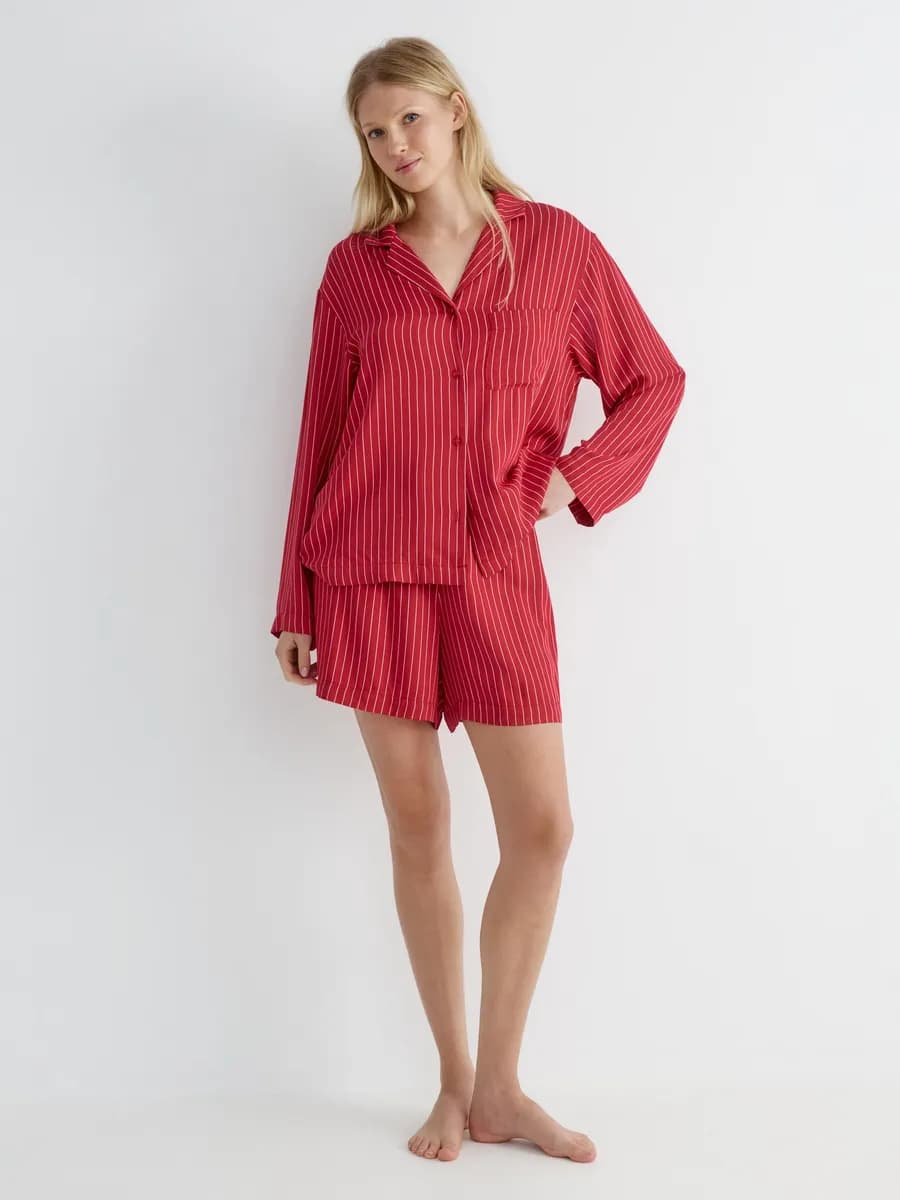 Домашние шорты в полоску