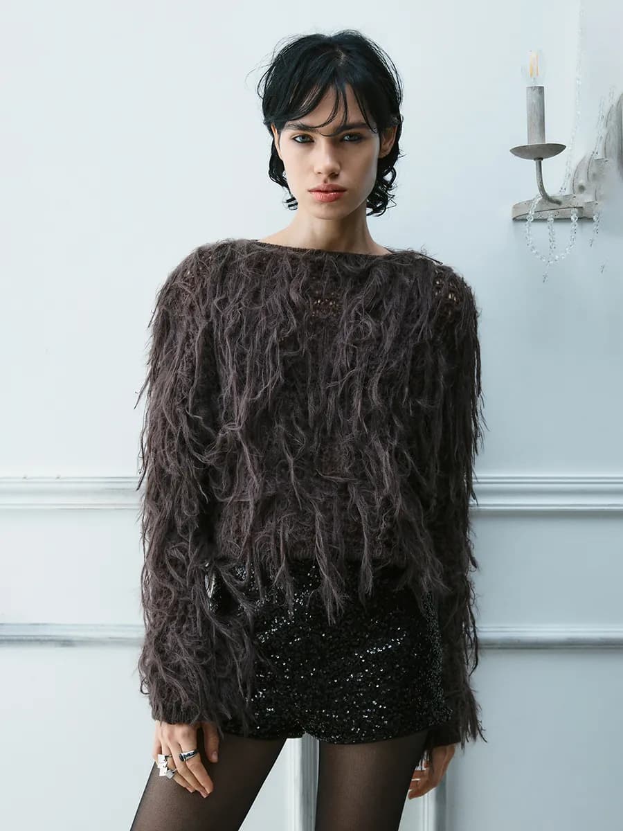 Джемпер вязаный с длинной бахромой