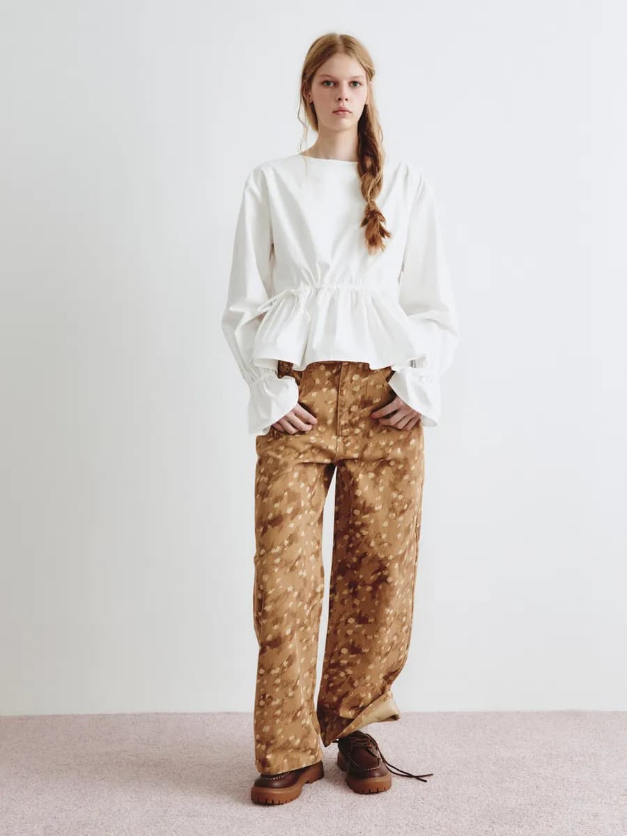 Джинсы Boyfriend fit с принтом из линейки Young