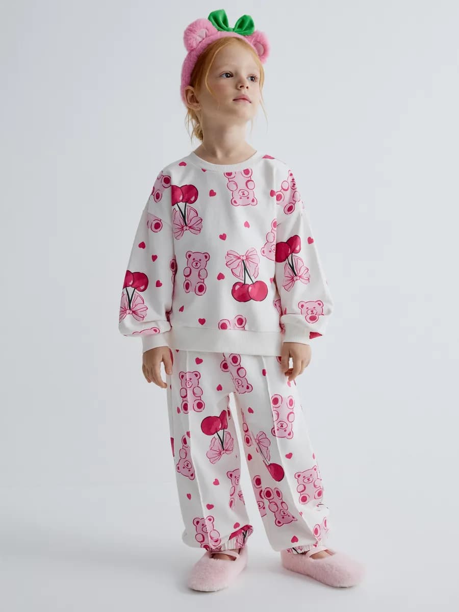 Пижама со штанами и свитшотом из футера с принтом