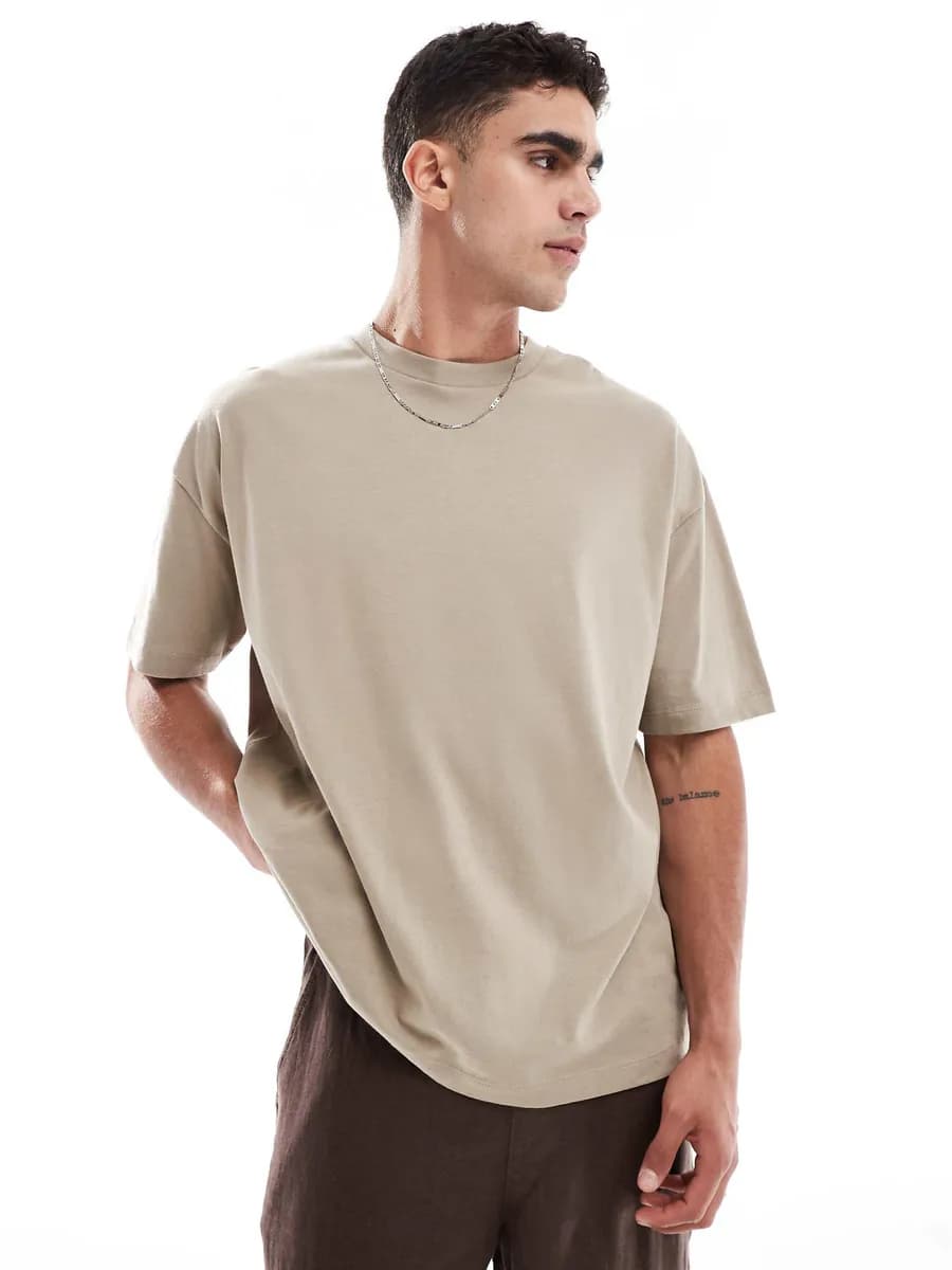 Плотная футболка oversize однотонная футер