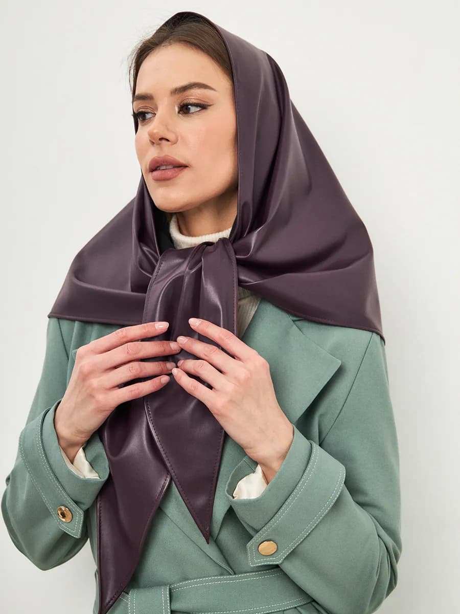 Косынка женская кожаная большая платок на голову осенний