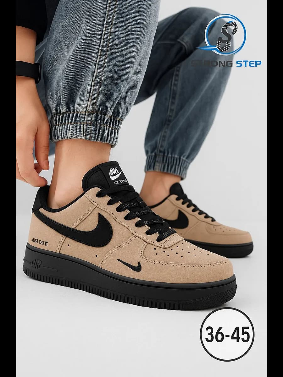 Кроссовки Nike