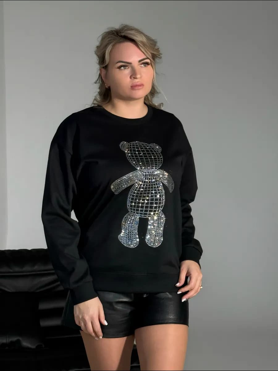 Свитшот с притом из страз без начеса