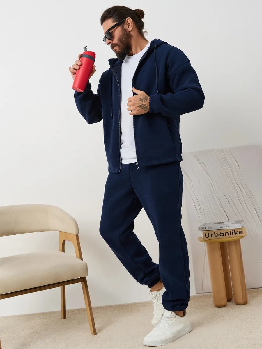 Теплый вельветовый костюм на молнии - фото 1