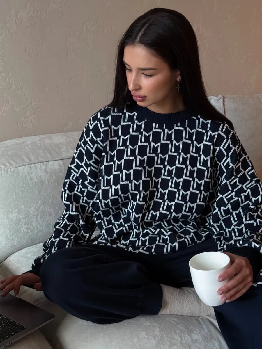 Джемпер теплый оверсайз с принтом