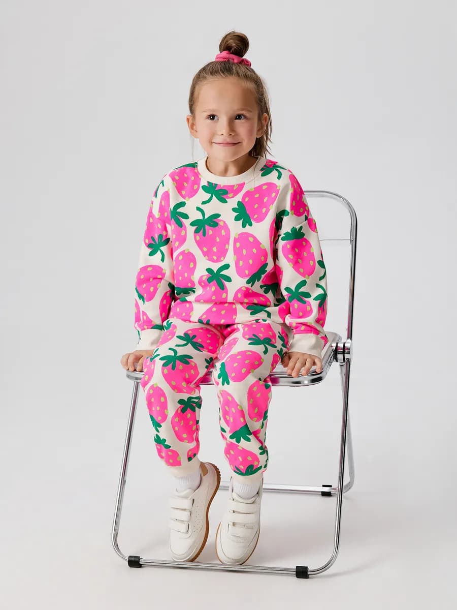 Свитшот с принтом клубничка