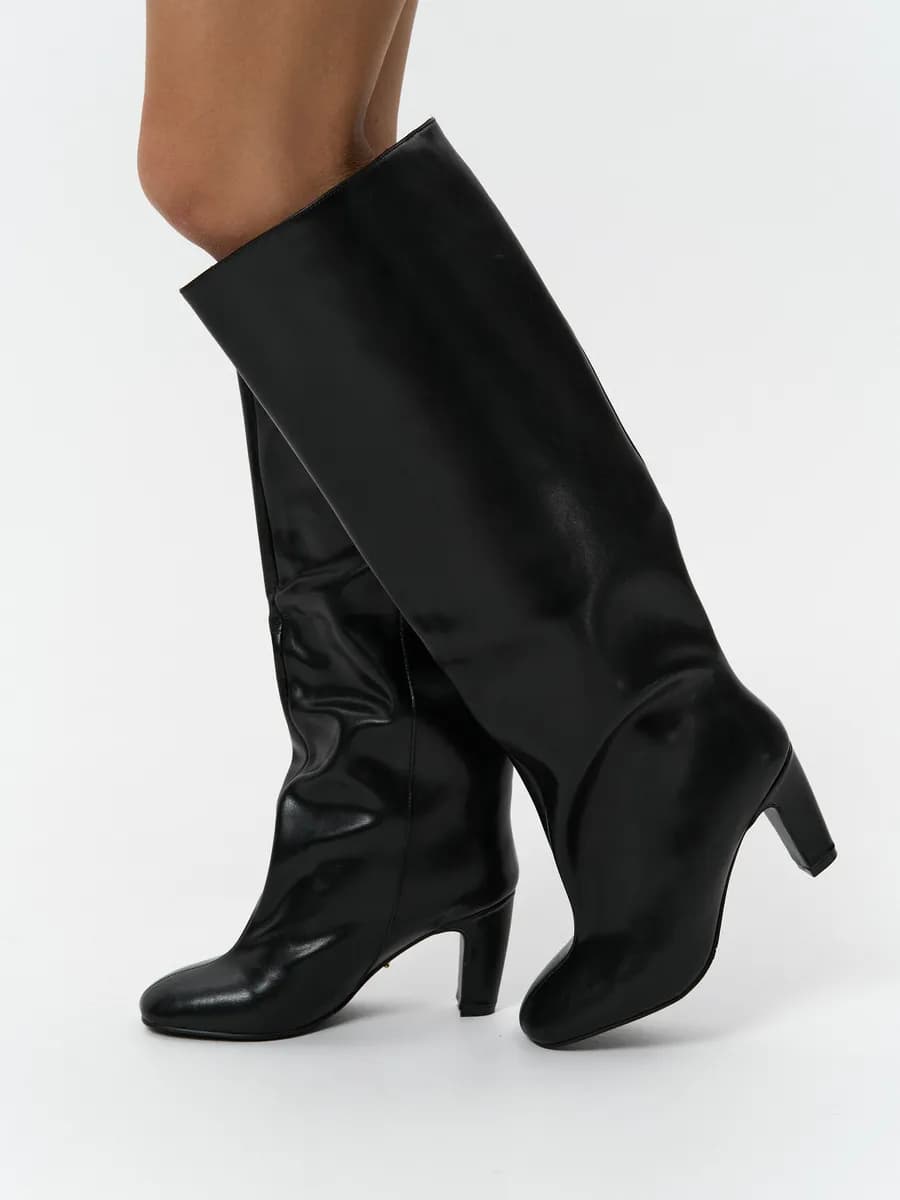 Сапоги демисезонные на каблуке повседневные