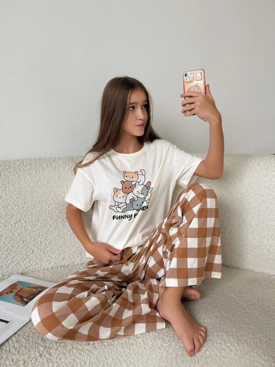 Пижама оверсайз с широкими брюками для подростков