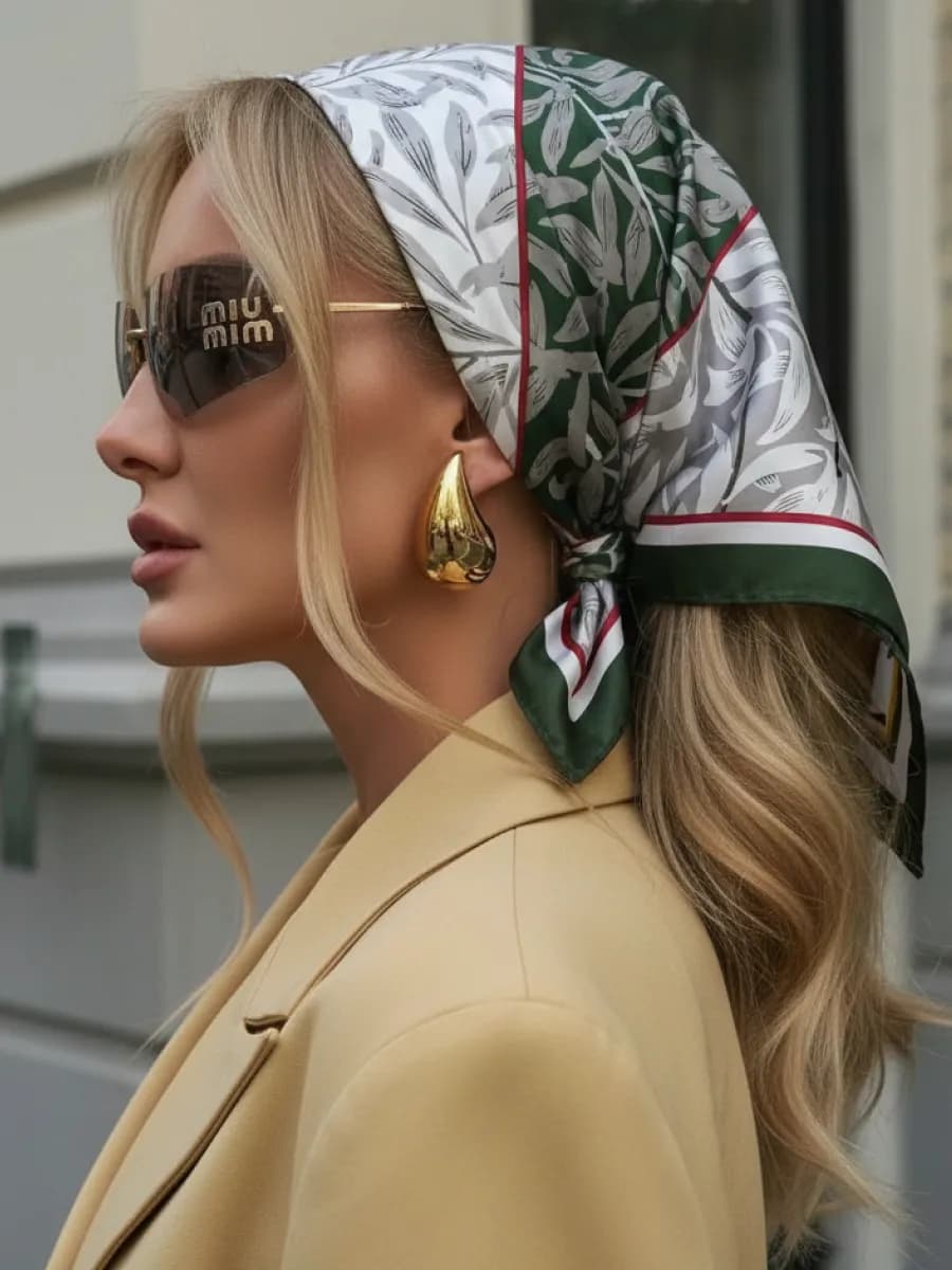 Платок косынка на голову и шею шелковый