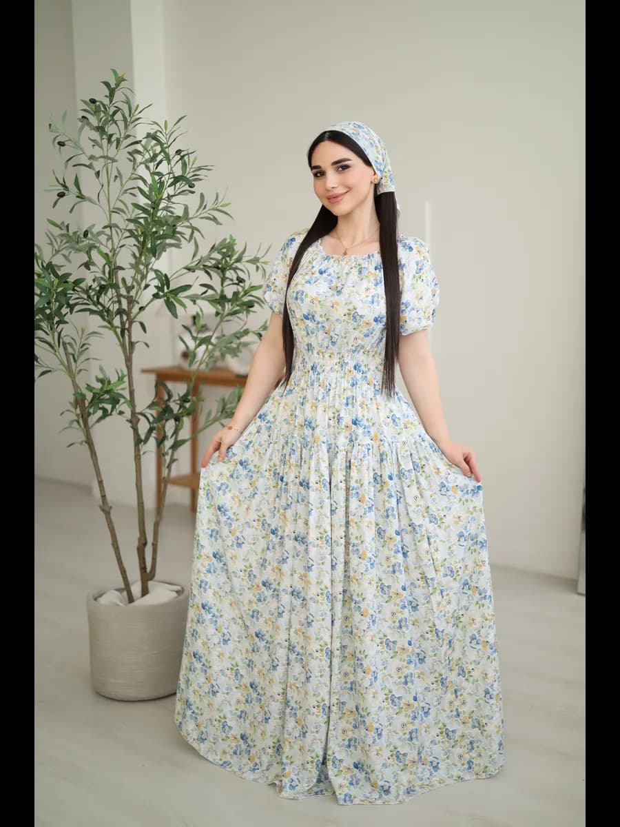 Платье с косынкой