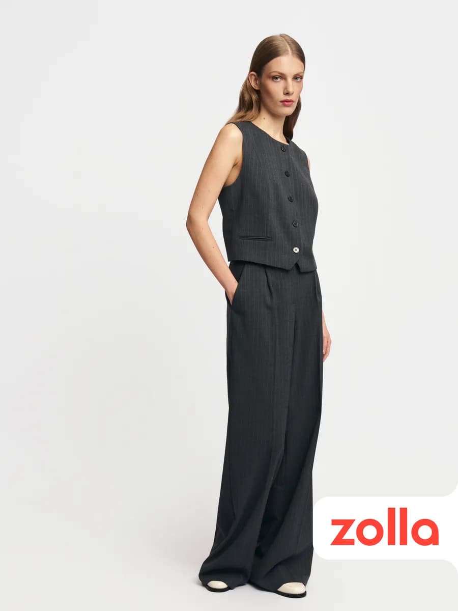 Женские брюки в полоску со стрелками