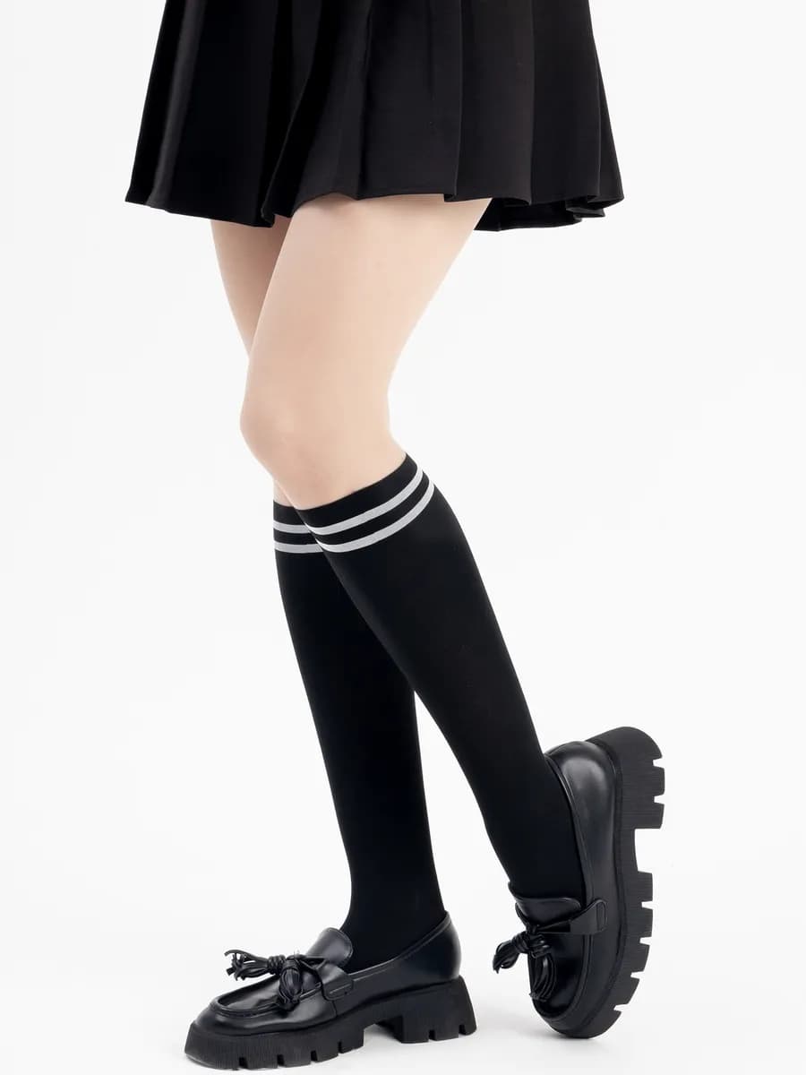 Колготки черные тонкие с рисунком гольф 20 ден