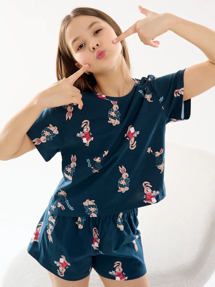 Пижама с шортами и футболкой с коротким рукавом домашняя