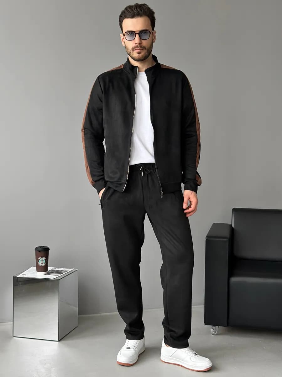 Спортивный костюм замшевый демисезонный