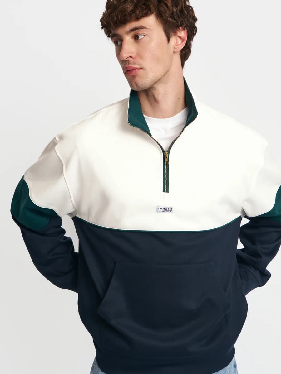 Мужской свитшот с воротником-стойкой