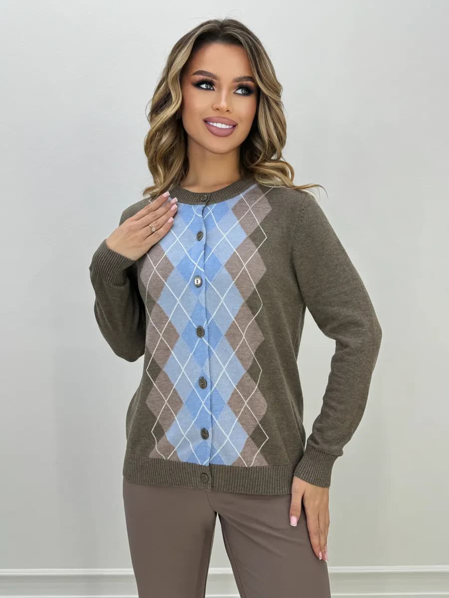 Модный кардиган на пуговицах