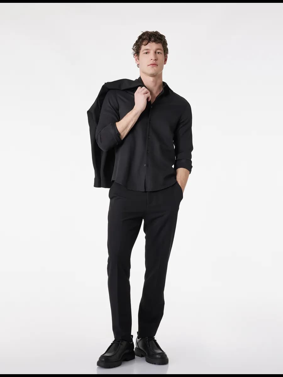 Брюки Slim Fit с карманами